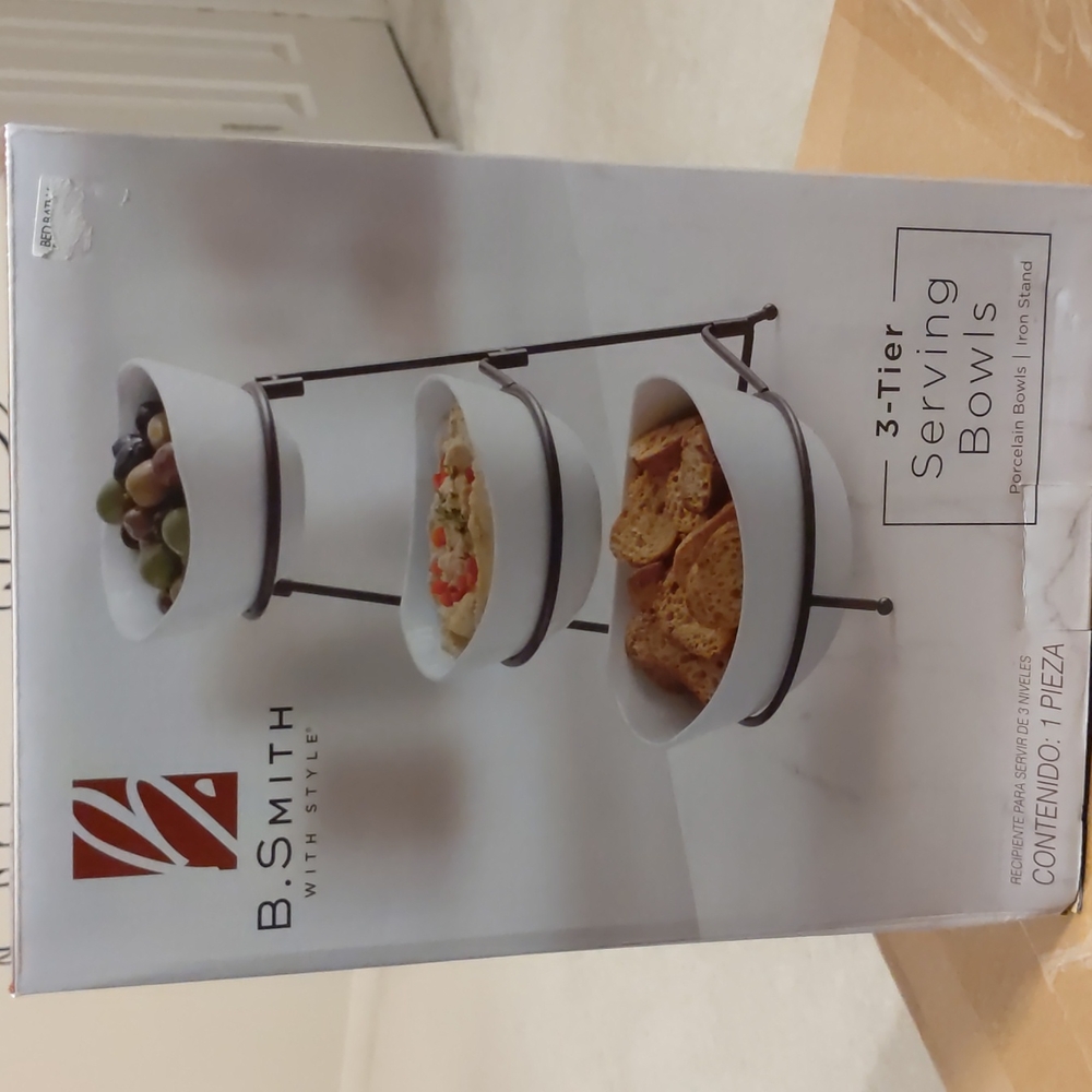 B. Smith 3-Tier serving bowl set